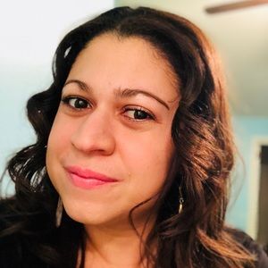 Meet your Posher, Daniela